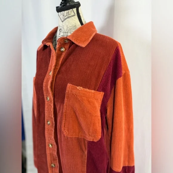 Oli & Hali Raw Edge Oversized Button Down Pocketed Corduroy Shacket Size M - Picture 2 of 14